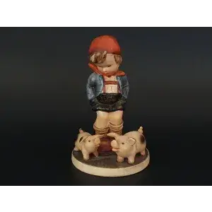 Figurină Hummel — porcar — 13 cm