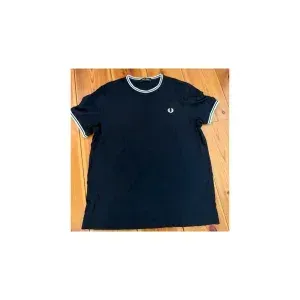 Fred Perry T恤 L码