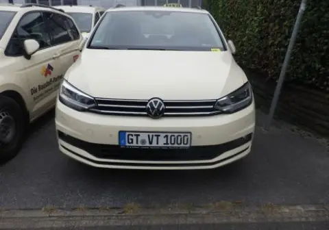 1 VW Touran, nummerplade: GT-VT 1000, første registrering: 09.07.2025, stelnummer: WVGZZZ1T8SW014587, 50.785 km, Euro 6, diesel, 1968 ccm, 110 KW, 0603/000