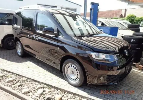 1 VW Caddy, versione per sedia a rotelle, non immatricolato, EZ: 04.04.2025, n. telaio: WV2ZZZSK6PX092878, 500 km, Euro 6, diesel, 1968 cc, 90…
