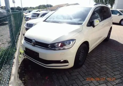 1 VW Touran, Trendline, BMT, 2,0 TDI, SCR, non immatricolata, EZ: 04.12.2025, 10 km, autoveicolo nuovo, numero di telaio: WVGZZZ1T6RW030748, Euro 6,…