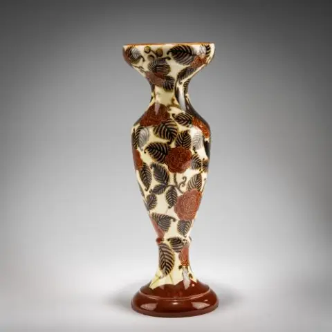 Grand vase avec oiseau en vol, années 1920