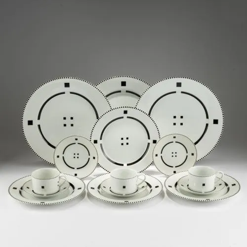 Robert Siegel, Charles Gwathmey – Service de table 23 pièces 'Tuxedo', 1984 (projet)