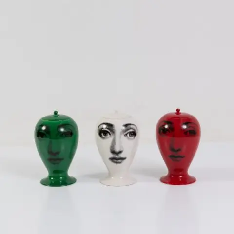 Barnaba Fornasetti – Drie dekselvazen 'Buonanotte', jaren 2000 (ontwerp)