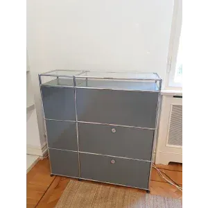 Přistavěný regál USM Haller šedý 112 x 37,5 x 120 cm (bez klíče)