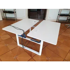 Electrically height-adjustable double desk Vitra 140 cm wide