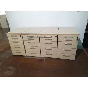 4 Rollcontainer