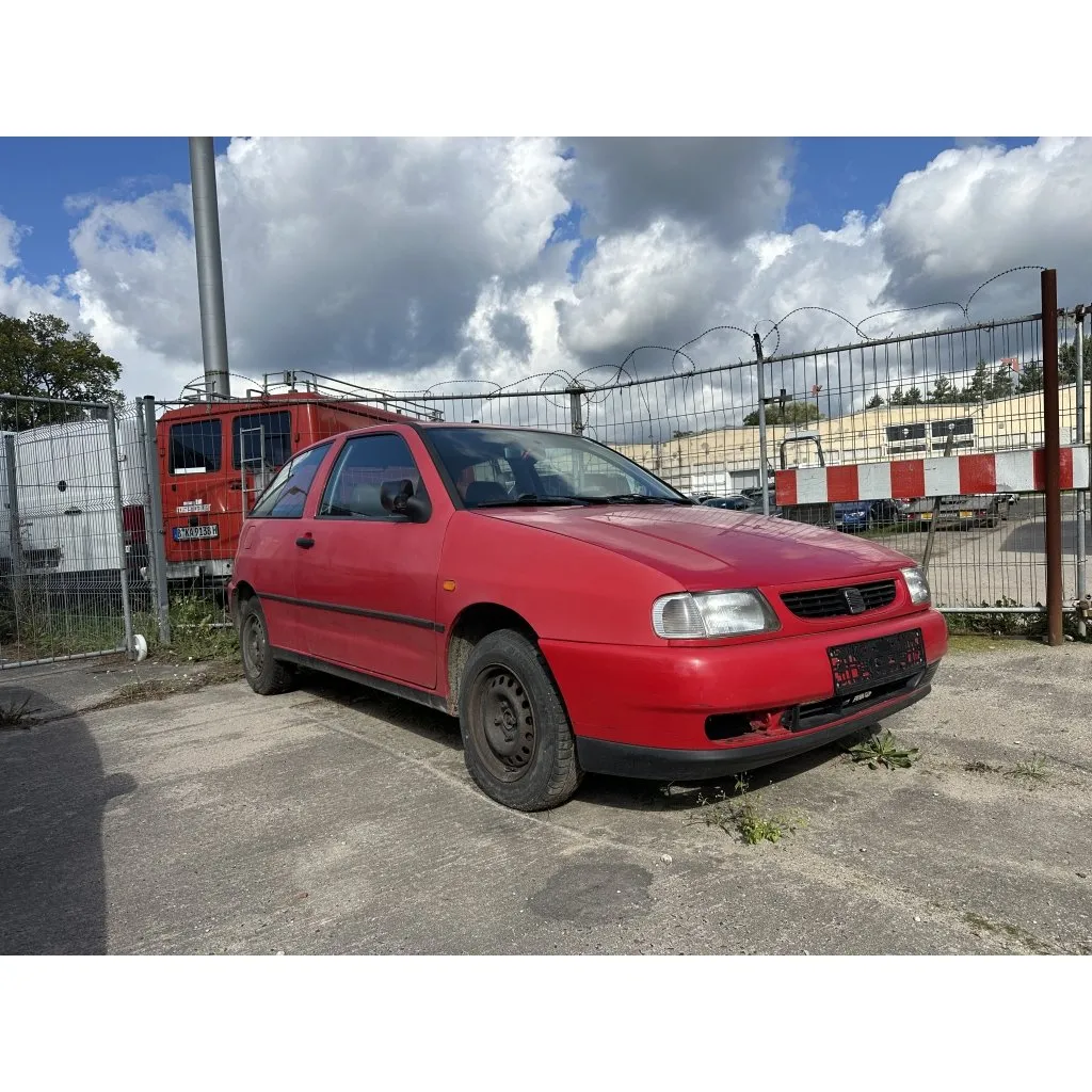Seat Ibiza (арестован)