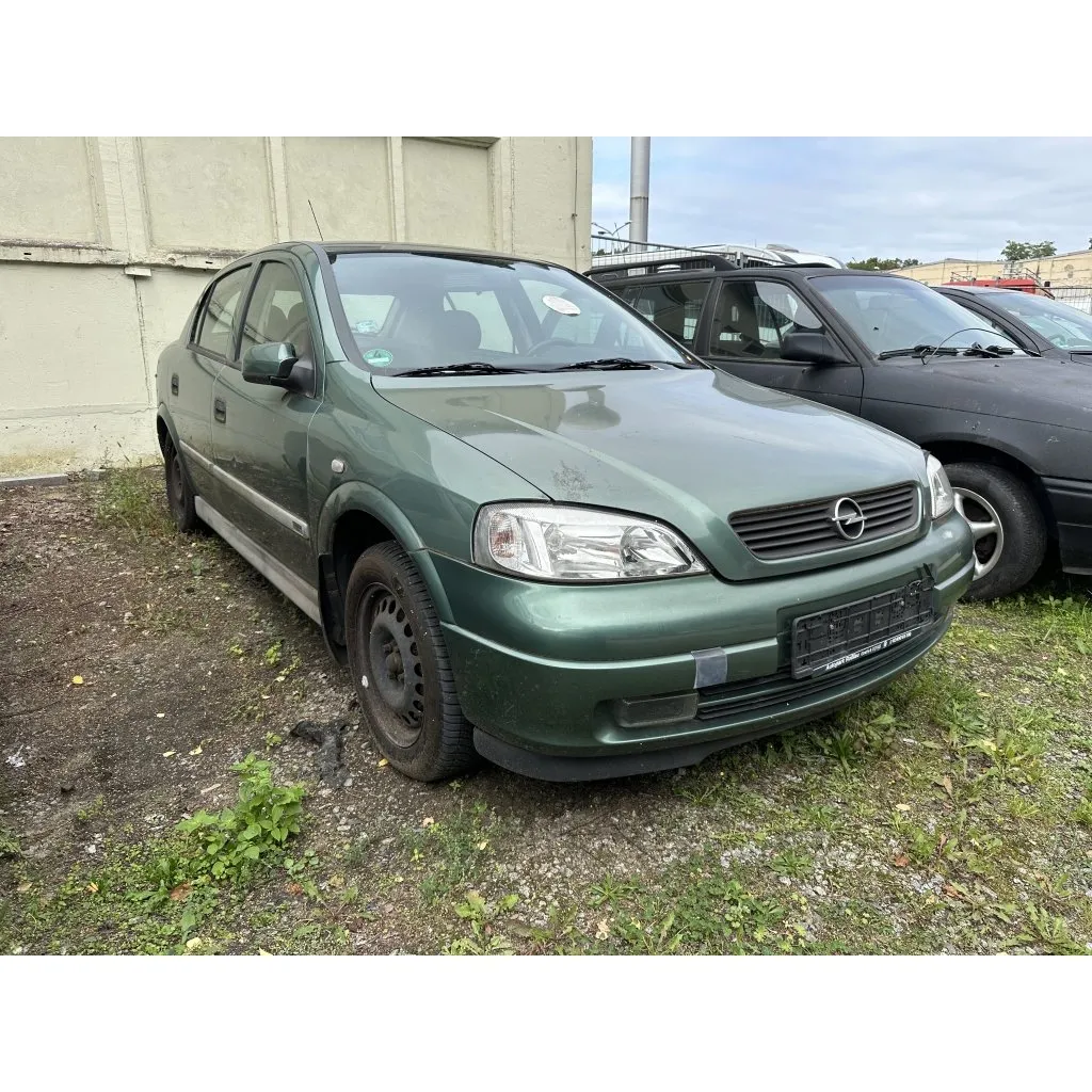 Opel Astra (seized)