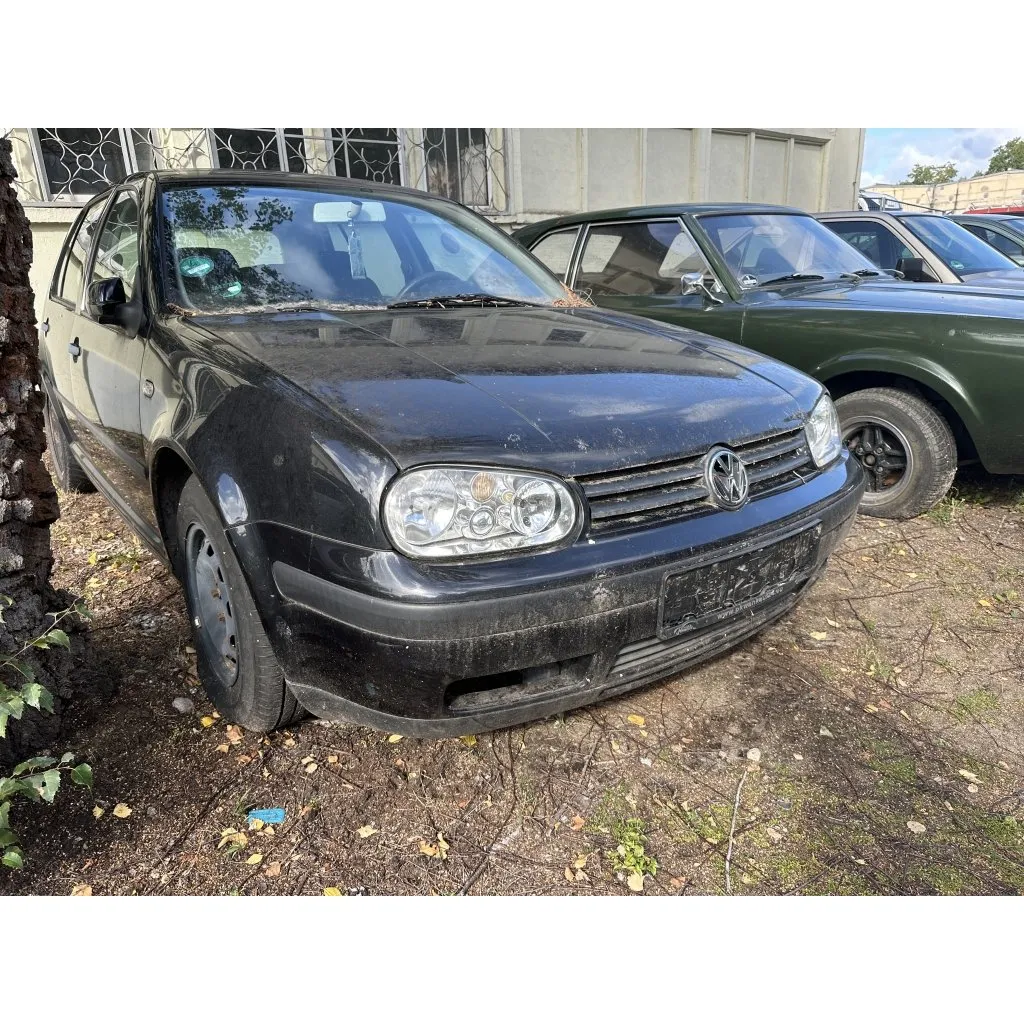 VW Golf (seized)
