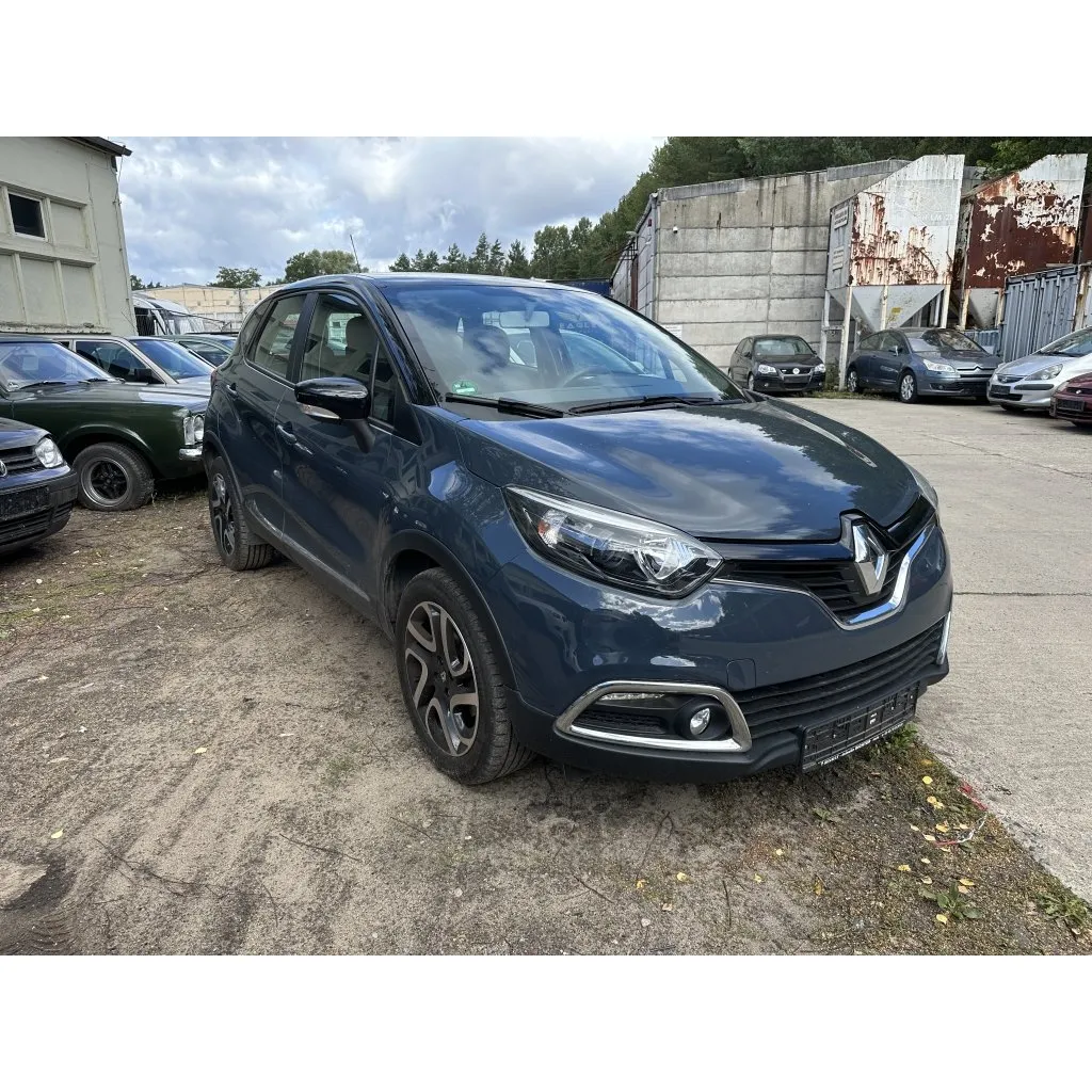 Renault Captur (seized)