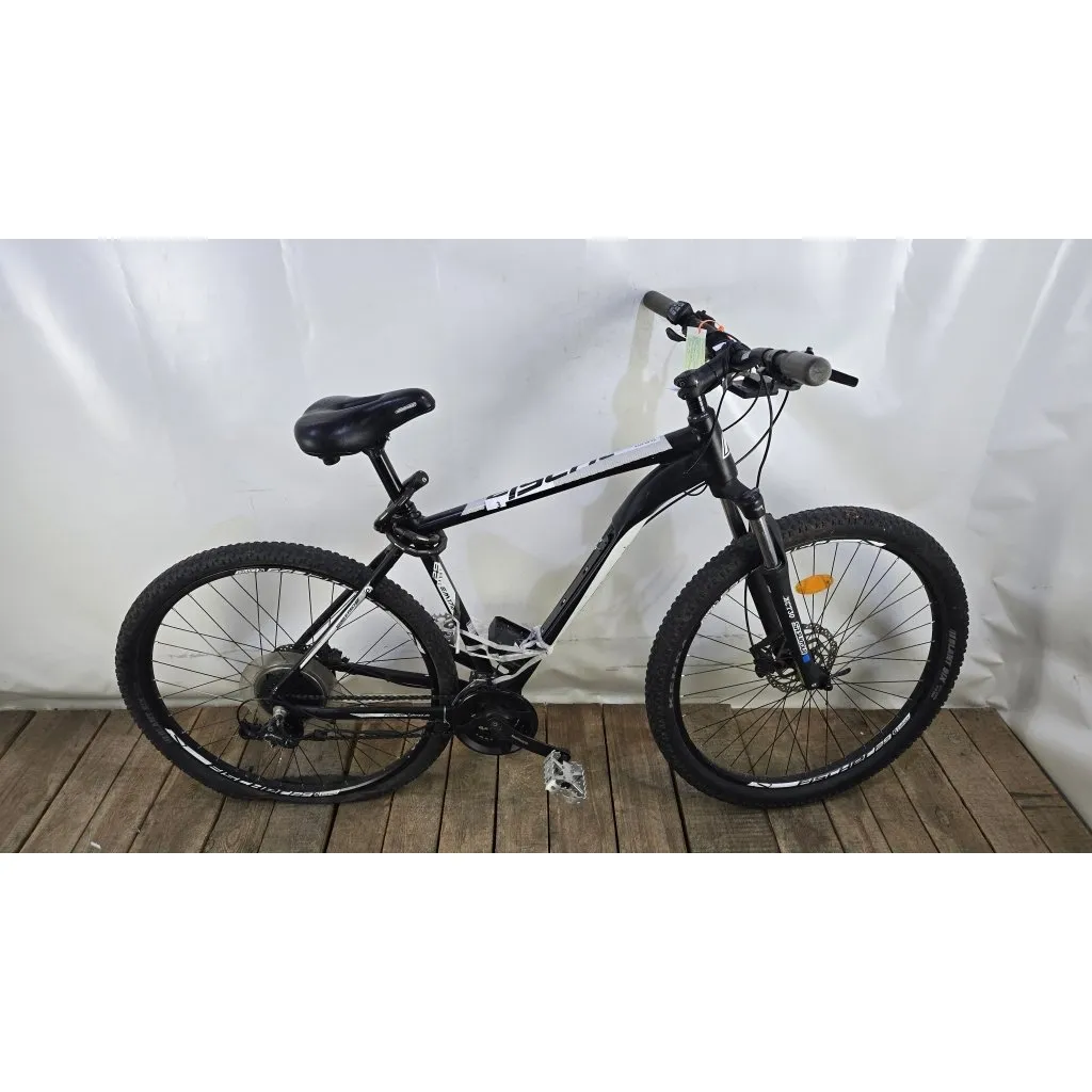Vélo électrique. VTT, Fischer, noir-blanc