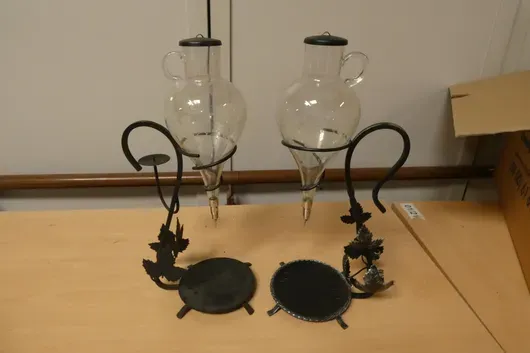 2x Vintage Weinspender
