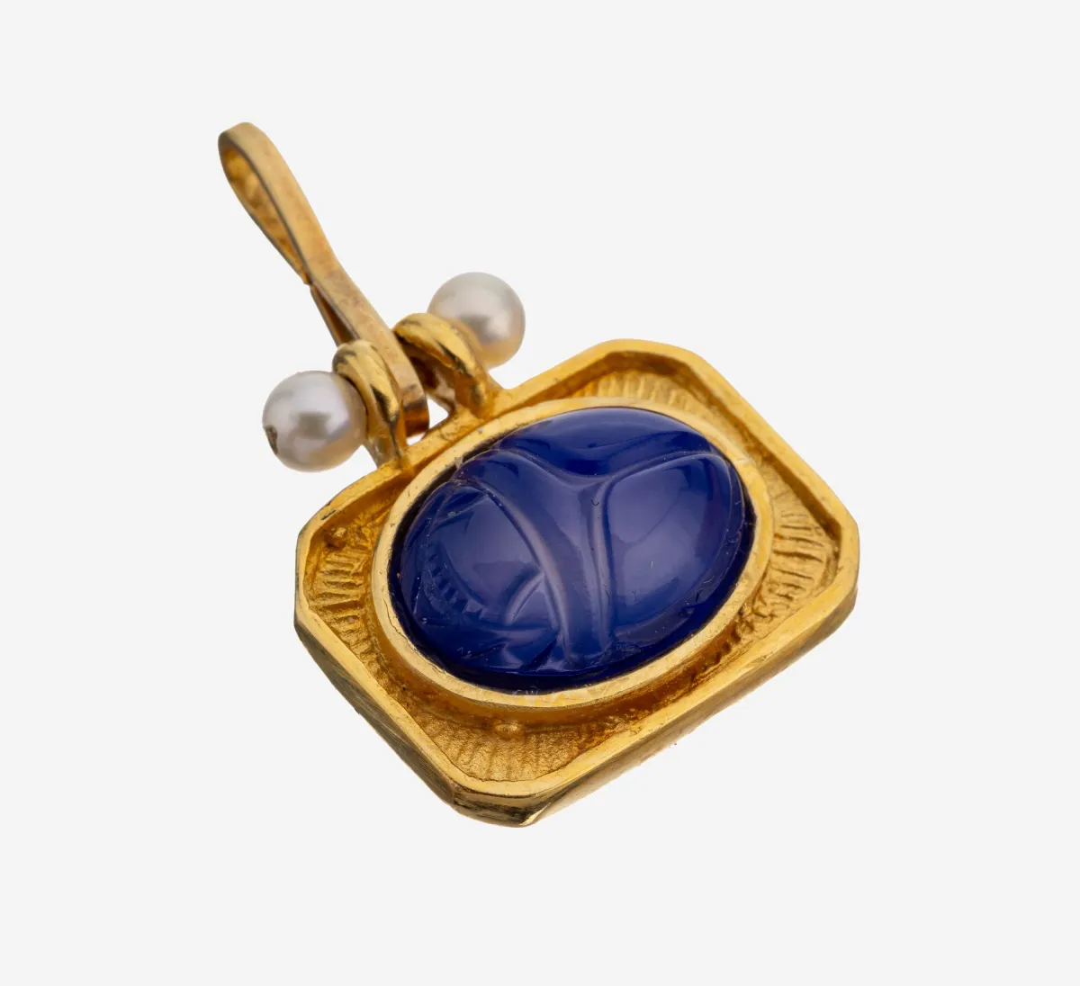 Pendentif perle-lapis-lazuli, argent plaqué, lapis-lazuli en forme de scarabée finement gravé