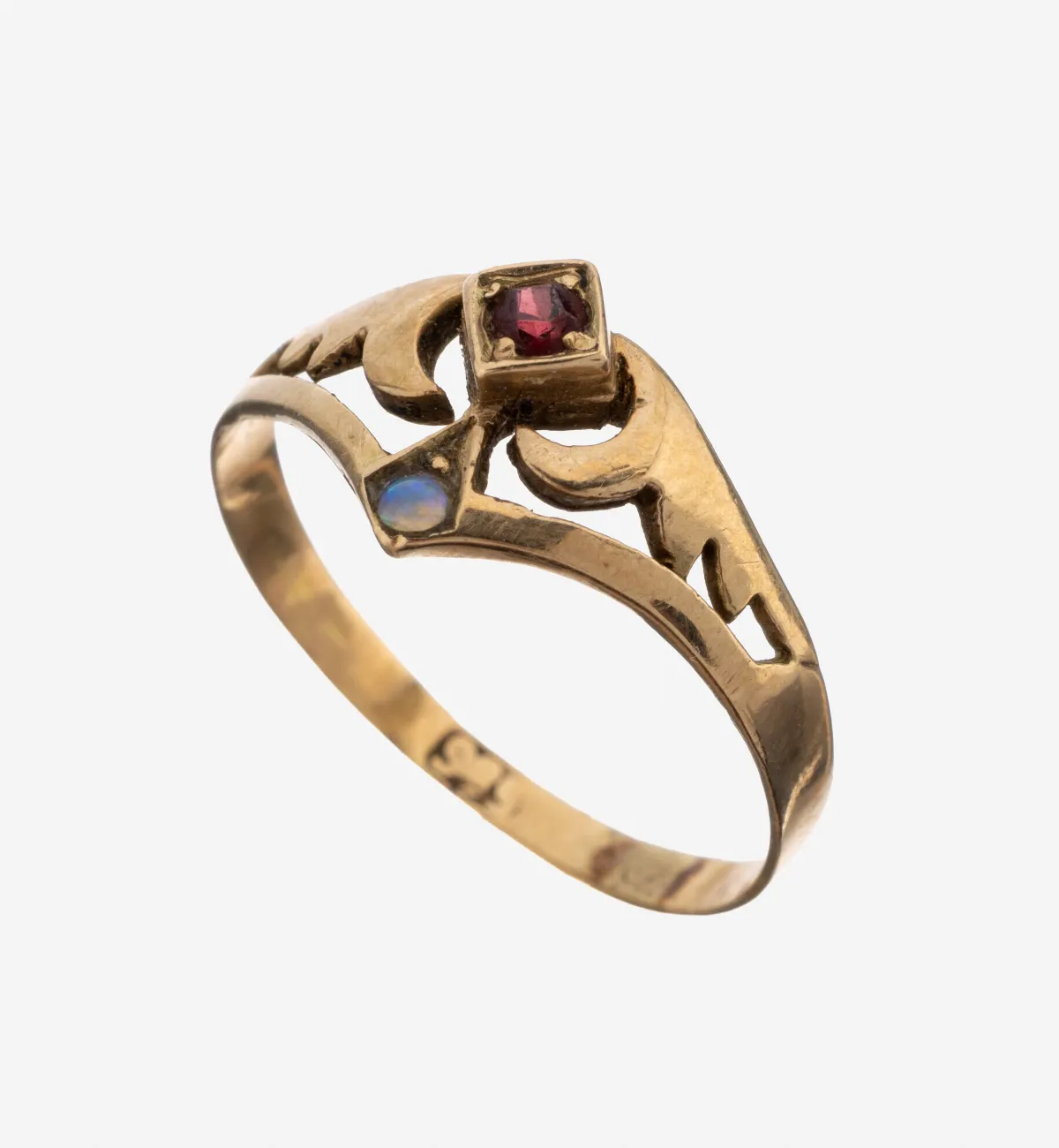 14 kt Gold Opal-Granat-Ring, um 1900, GG 585/000, stil. Krone, 1 kl. runder Opal und 1