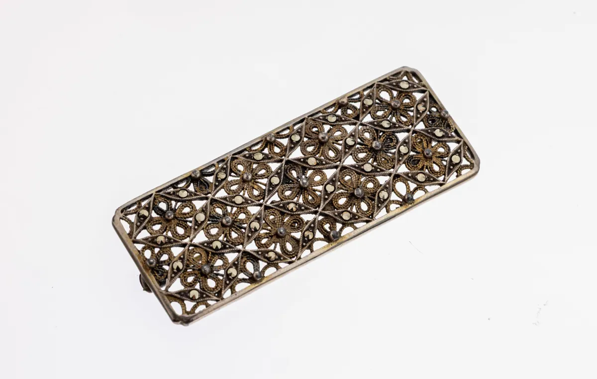 Broche en marcassite, années 1930, argent 835, forme rectangulaire ajourée