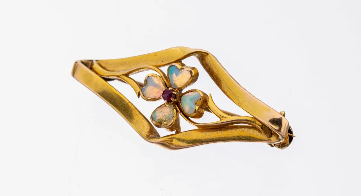 14 kt Gold Jugendstil Opal-Granat-Brosche, um 1900, RG 585/000, nachträglich verg.,