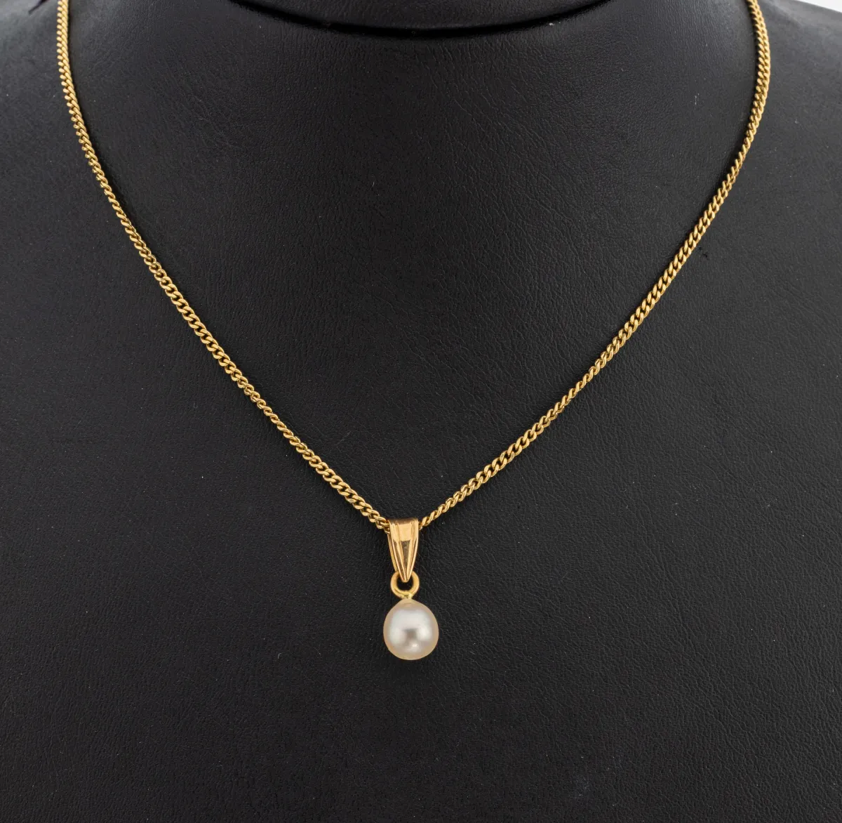 18 kt Gold Perl-Anhänger, GG 750/000, bewegl. abgehangene Zuchtperle, D. ca. 7.1 mm,an