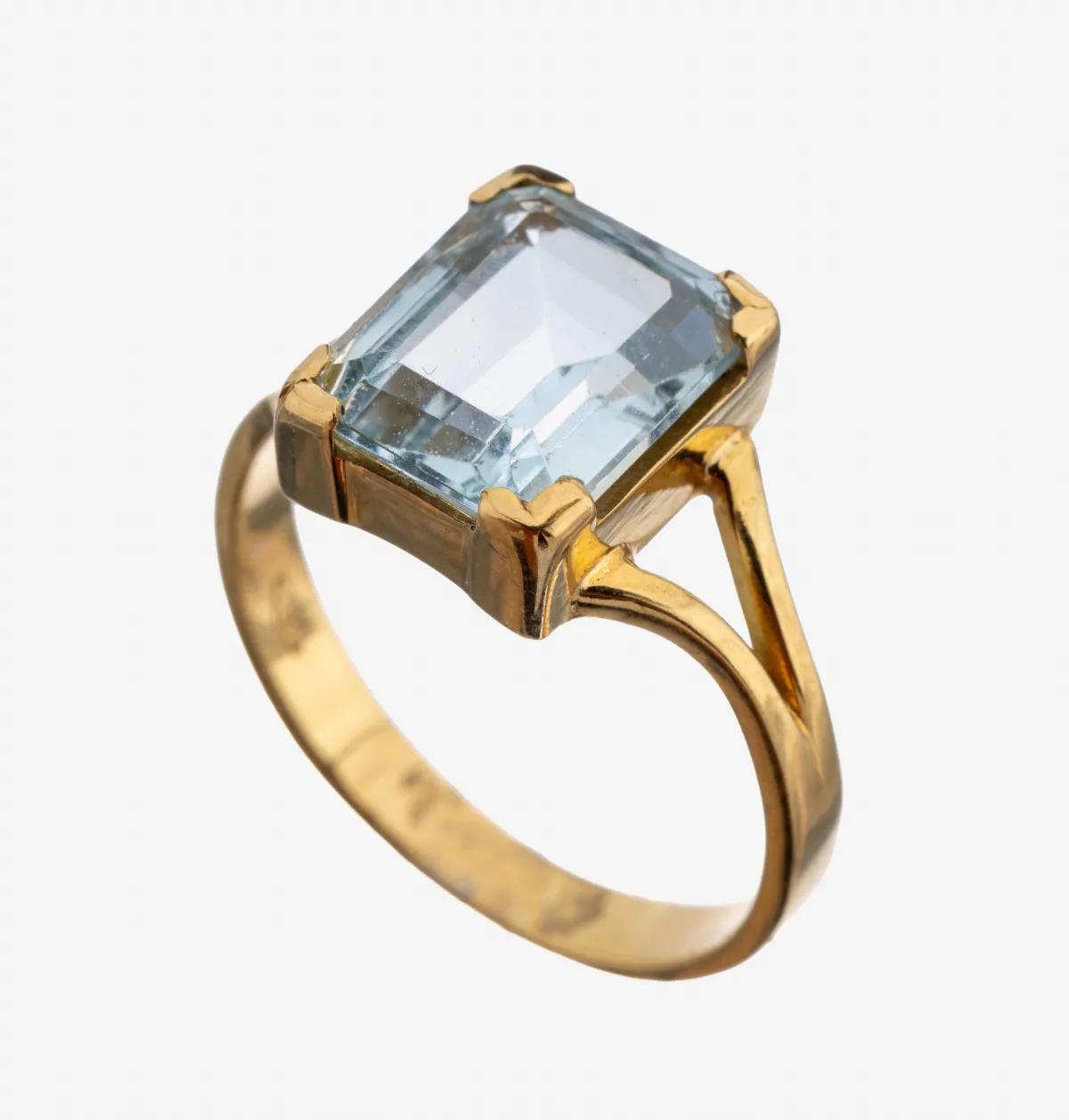 18 kt gold topaz ring, 750/000 gold, plain design, topaz (treated) step cut