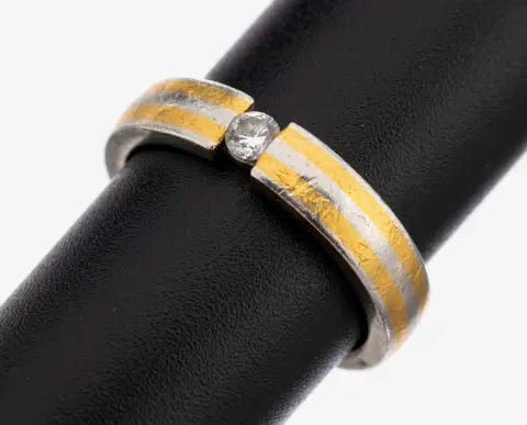 Platina en 24 kt goud diamanten ring, Pt 950/000 en goud 999/000, spanning zetting stijl