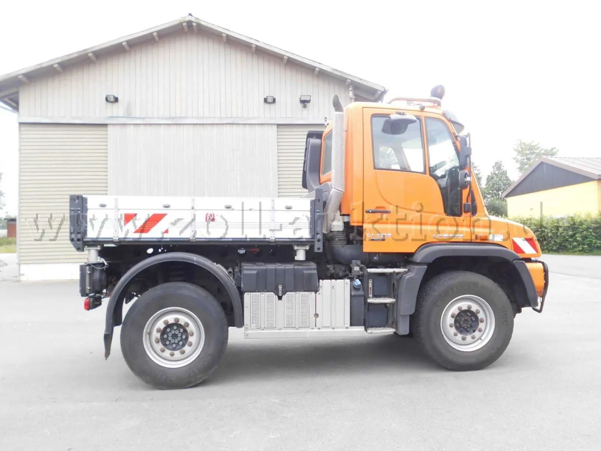 1 Mercedes Benz Unimog U423