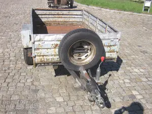 Tek akslı otomobil römorku HP 650.01