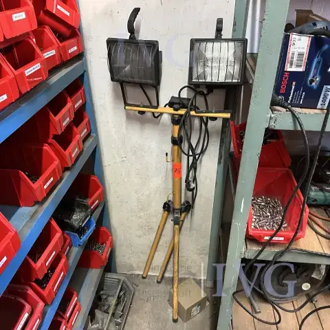 Kaksinkertainen rakennustyömaavalaisin JÄGER 851.230