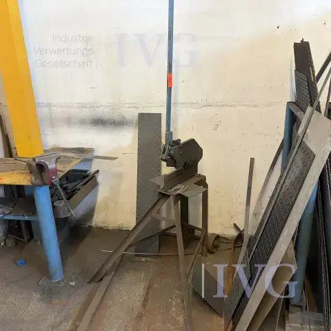 Manuaalinen käsivipusakset