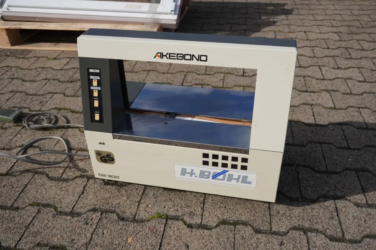 Strapemaskin (Böhl, Akebono OB-300)