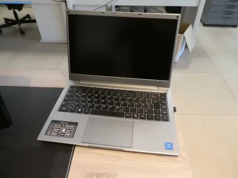 Laptop Peaq
