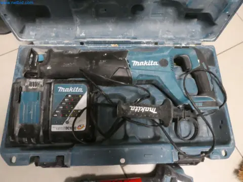 Ferăstrău sabie cu acumulator Makita DJR186