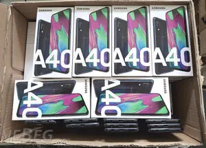 99 bucăți smartphone Samsung Galaxy A40
