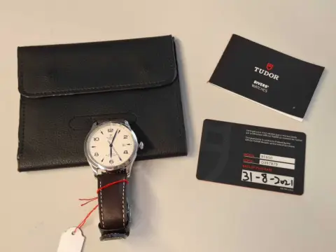 1 ساعة يد رجالية *** Tudor *** Geneve 1926