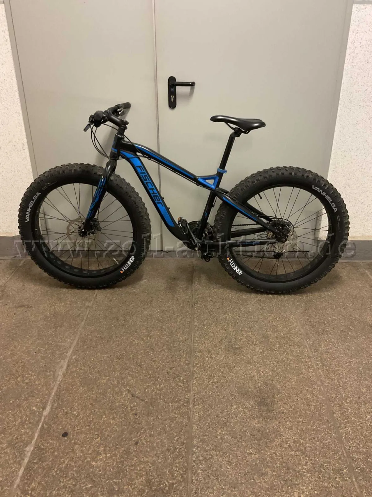 1 फैटबाइक Fischer FF1520 Tampa (एल्युमिनियम 6061), 26 इंच
