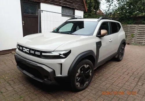 1 Dacia Duster, første registrering: 10.12.2025, registreringsnummer: OL-DP 1111, 1.789 ccm, 116 kW, (80 kW), Extreme-Hybrid, bensin/E
