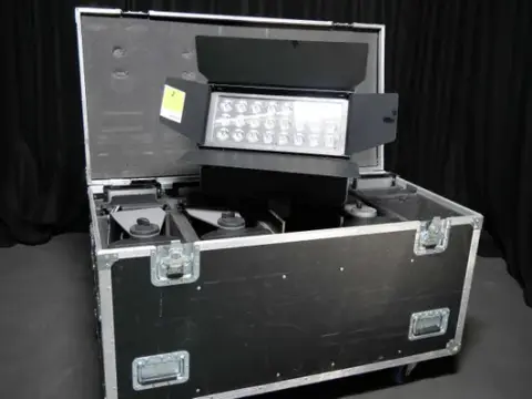 SGM P6 LED proiettori da esterno, set da 4 pz. in valigia