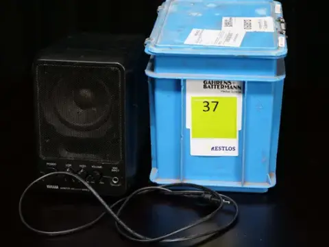 Yamaha MS101/II monitorhøjttalere i case