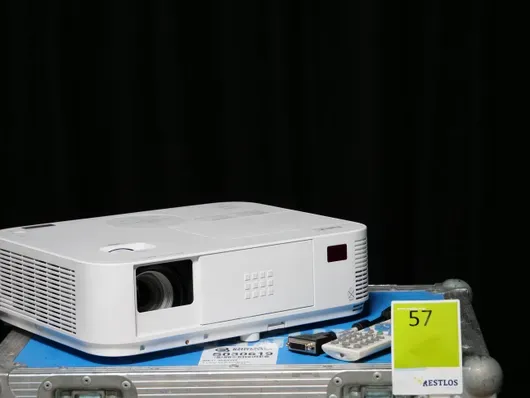 Proiector NEC M402H 1 Chip DLP în case