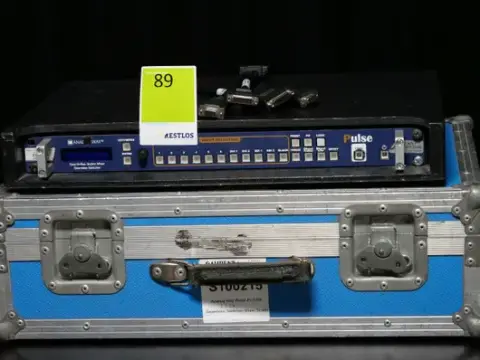 Analog Way Pulse PLS300 mixer seamless, switcher, scaler