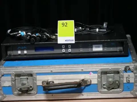 AJA FS1 cu conectori D-Sub și carcasă