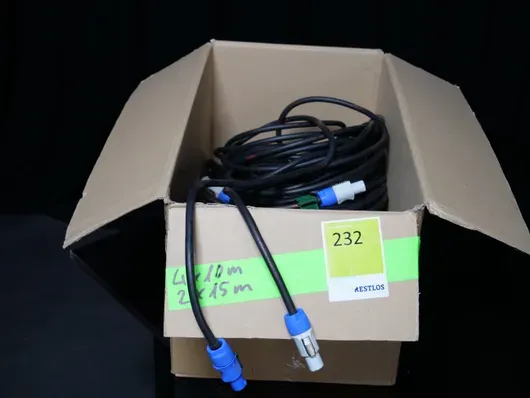 4x ca. 10m + 2x ca. 15m Powercon-kabel blå/hvit