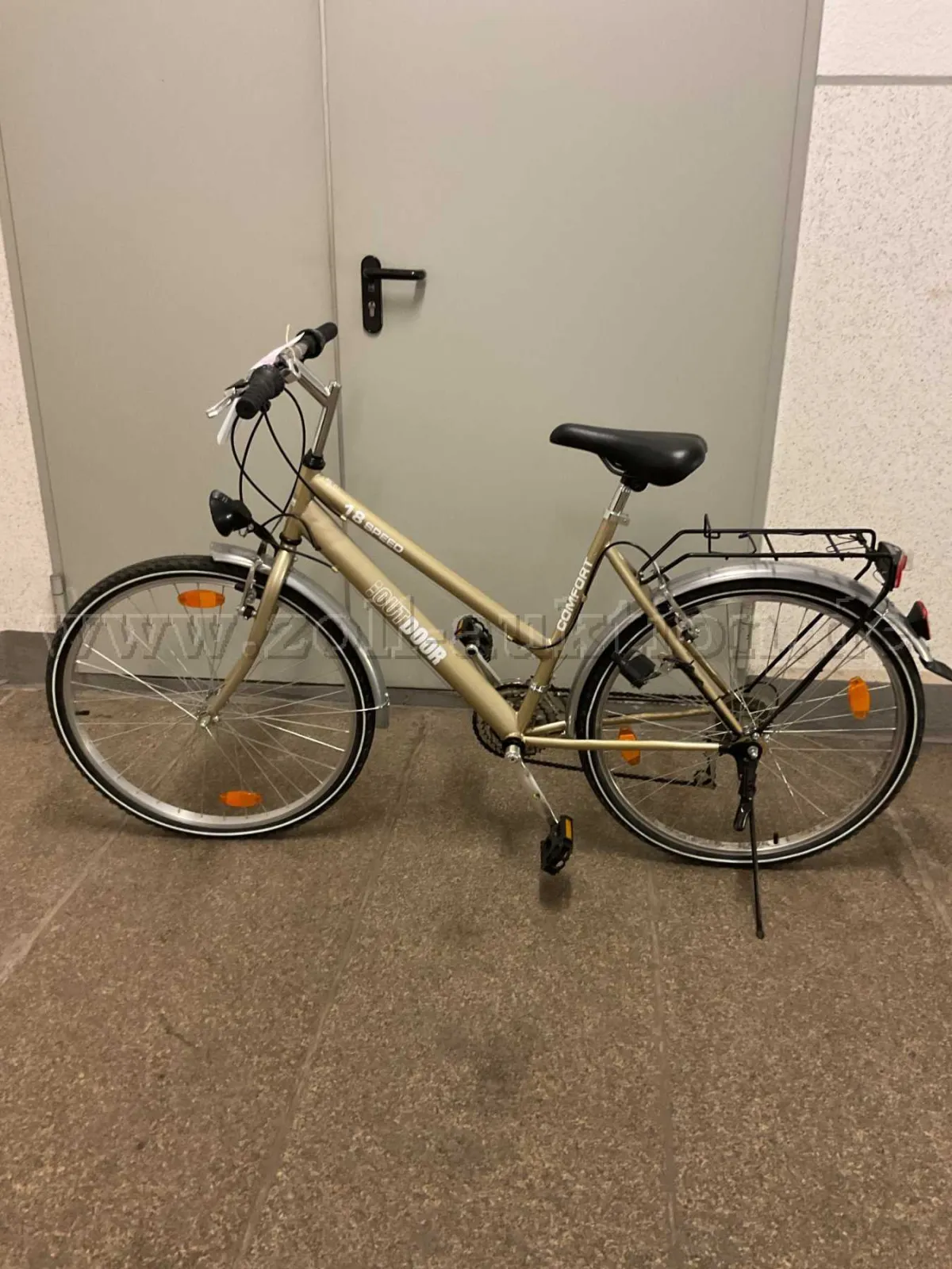 1 ट्रेकिंग साइकिल "Comfort outdoor 18 speed", 26 इंच