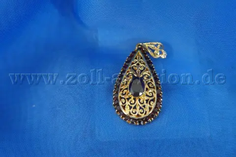 دلاية واحدة ذهب عيار 750 مع 28 حجر عقيق