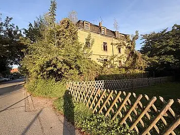 Mehrfamilienhaus als Sanierungsobjekt mit Potenzial zur individuellen Gestaltung – Pirna