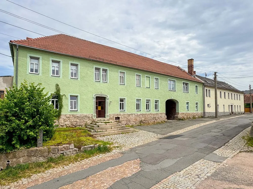 überwiegend vermietetes Mehrfamilienhaus – Lengenfeld