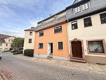 Reihenendhaus mit vielseitigem Potenzial – Rochlitz