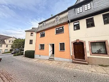 Reihenendhaus mit vielseitigem Potenzial – Rochlitz