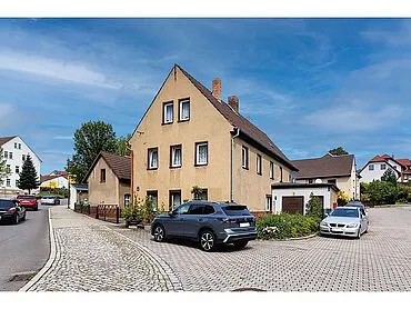 Wohn- und Gewerbeobjekt (ehemalige Bäckerei) in guter, zentraler Geschäftslage – Rositz