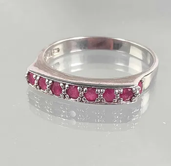 Rubí - anillo de plata 925.