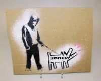 Banksy, Choose Your Weapon, Dismaland, șablon din 2015